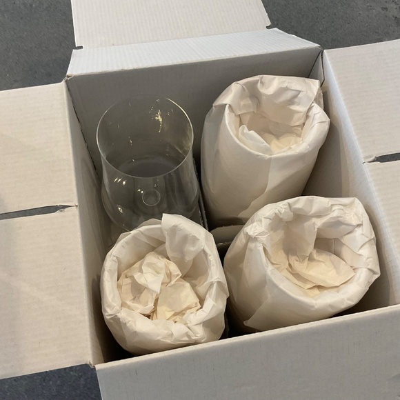 NEW Mikasa Aline White Wine Glasses Set of 4 - Picture 3 of 6